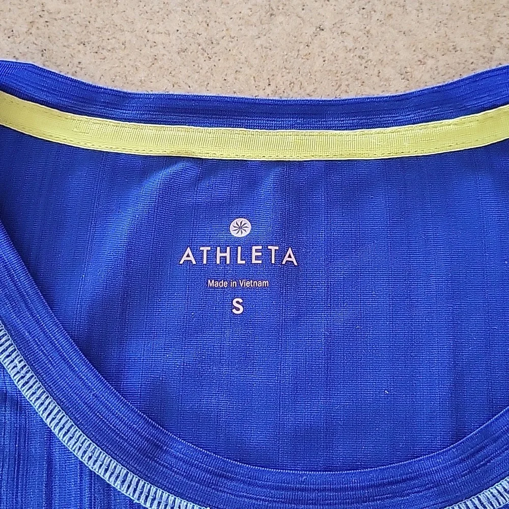 Athleta Performance Top - Picture 2 of 8